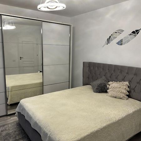 Magnific Apartment Орадеа Екстериор снимка