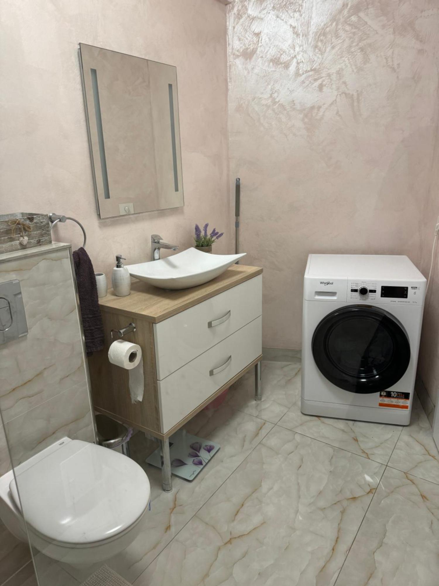 Magnific Apartment Орадеа Екстериор снимка